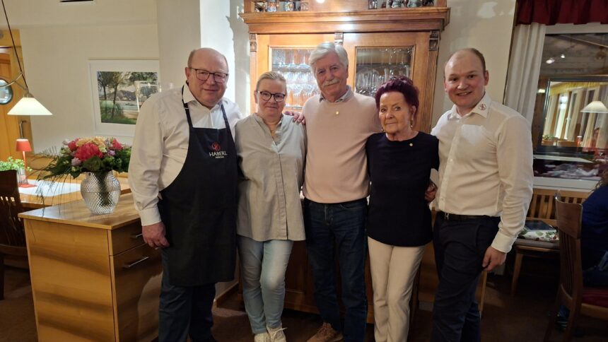Alfred Haberl, Cornelia Haberl, Albert Klein, Inge Klein, Maximilian Haberl (Foto: TVB Salzkammergut)
