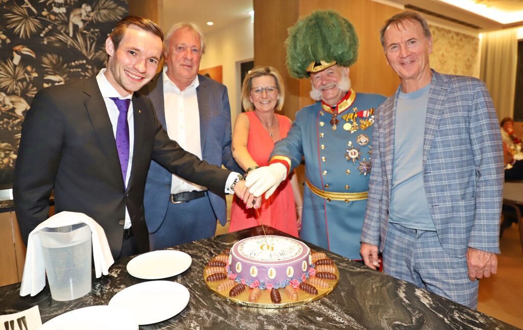 Philipp Zauner, Herber Ackerl, Ines Schiller, Gerard Nicolas Fritz, Josef Öhlinger (Foto: Zierer Communications GmbH)