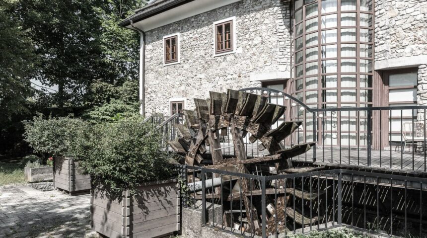 Wasserrad Wengermühle Lenzing (Foto: Schmid Holzbau)