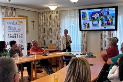 Regatta Versammlung mit Projektbeschluss